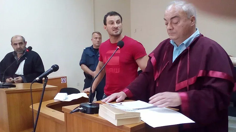 Не пуснаха Перата да завърши образованието си