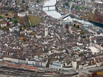 Мъж с резачка кла застрахователи в Швейцария (ОБНОВЕНА)