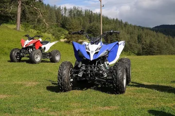 Момче на 11 г. се заби с АТВ в стълб