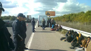 Жена била тартор на задържаните каналджии