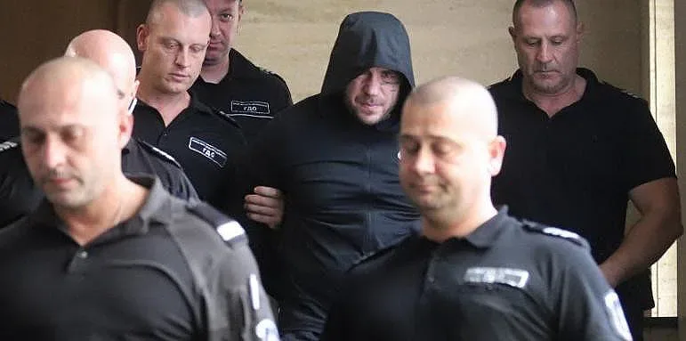 Нови разкрития за Семерджиев и полицайката Симона. Обрат в съда