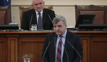 ГЕРБ поиска изхвърлянето на депутат от БСП