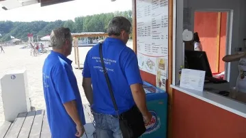 "Фейсбук" предупреждава за данъчни проверки