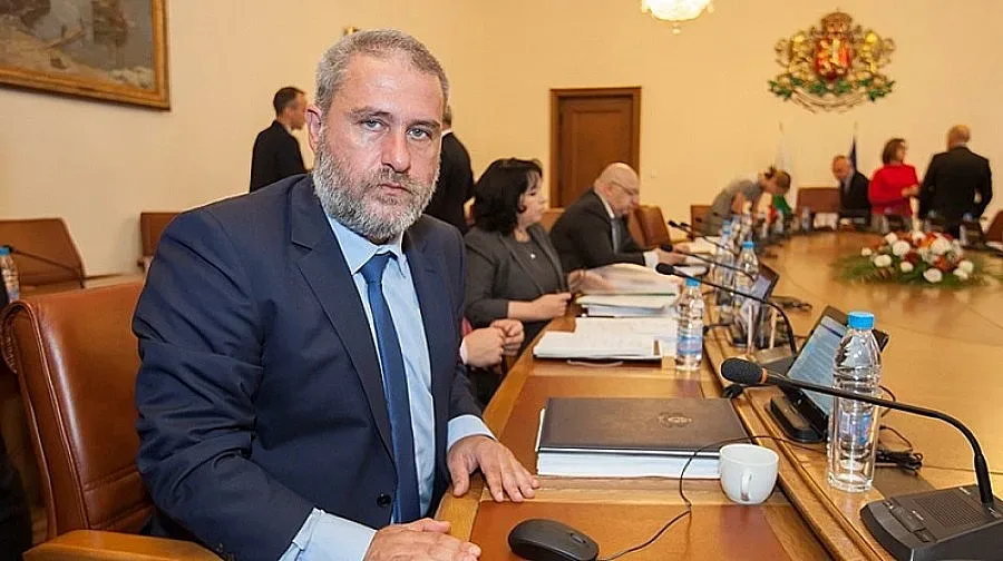 Боил Банов: Трябват още 3 млн. за НДК