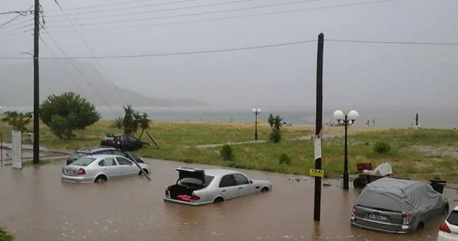 Външно към българите в Гърция: Подайте молба за щети в пожарната на Полигирос