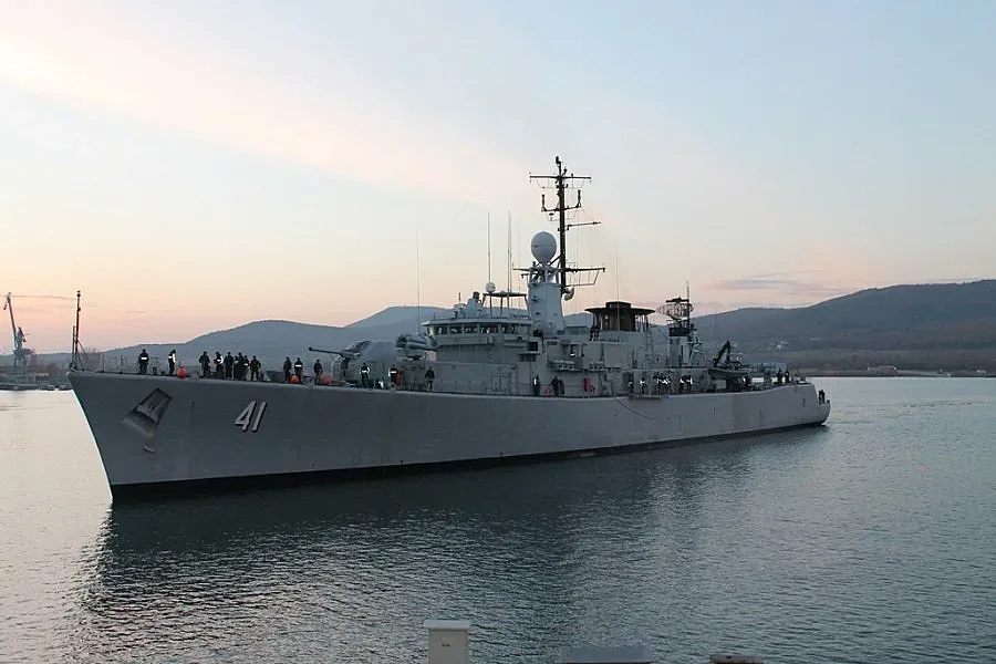 Президентът следи учение от "Дръзки"