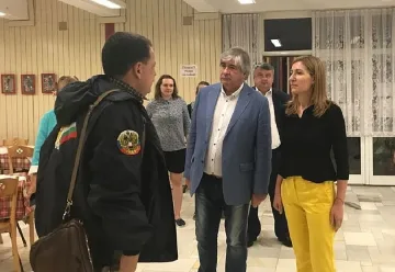 Министър Ангелкова провери детски лагери в Приморско и Китен