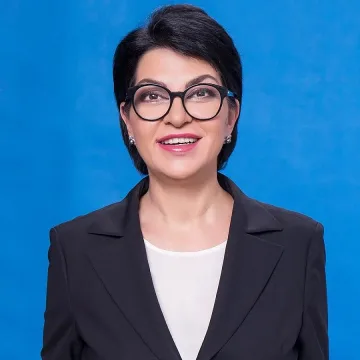 Велислава Кръстева дари на Плевен Тефтерчето на Дякона