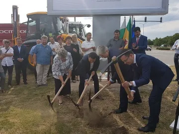 Министър и кмет сложиха началото на ключов проект за Добрич