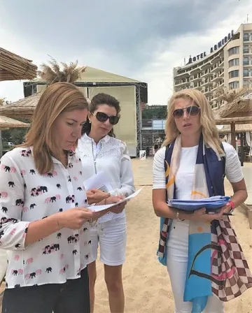 Ангелкова не откри нарушения на "Златни пясъци"