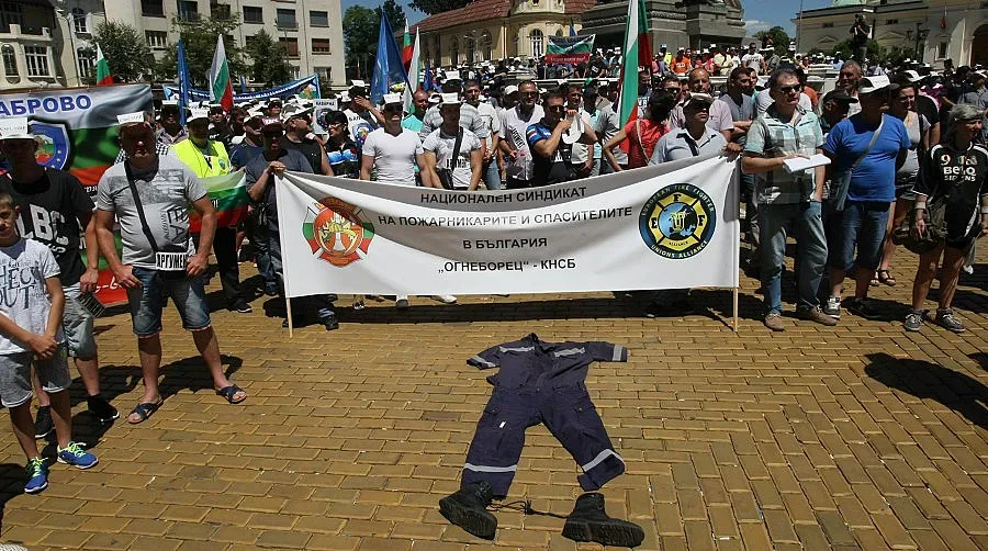 Полицейски протести от София до Бургас