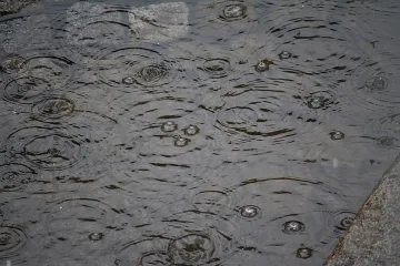 Стойте далеч от морето