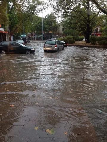 Потоп заплашва 10 области 