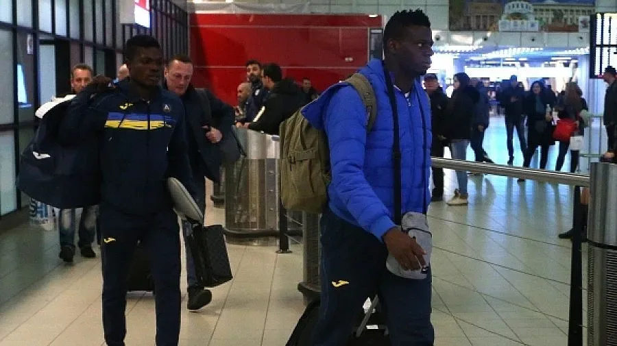 „Левски" само загатна за добър футбол