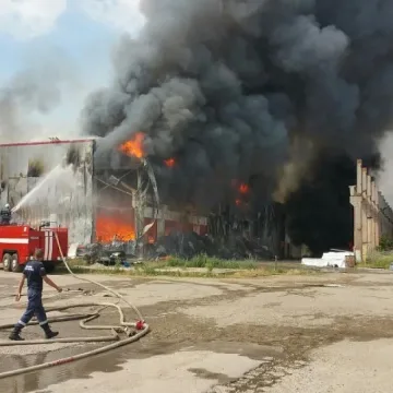 МВР уверява: Въздухът в Казичене след пожара е чист