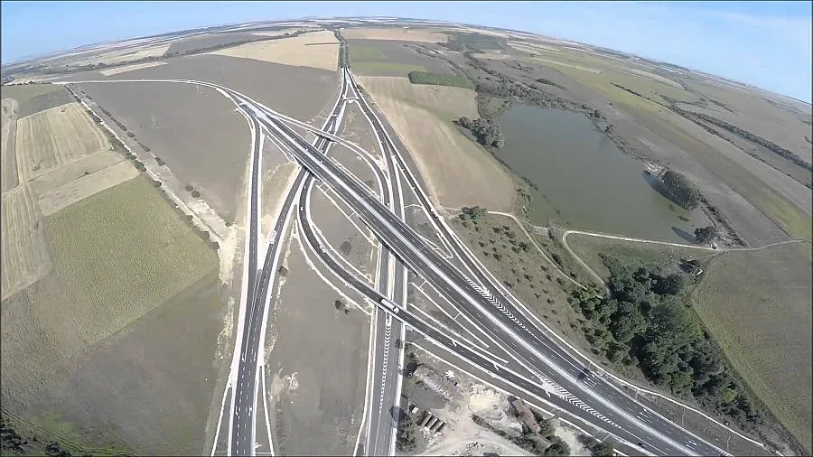 Избраха строител на участък от магистрала "Хемус"