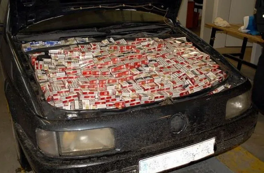 Каналджиите минали към контрабанда