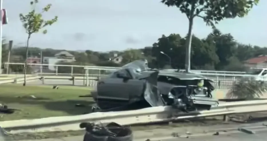 Адска катастрофа! Кола на части