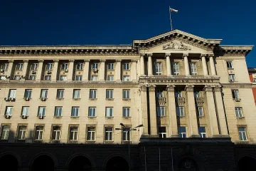 Готвят отпадане на класовете за стаж