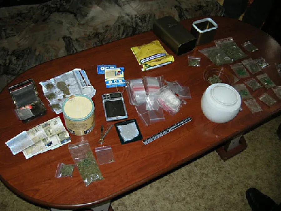 Спецакция срещу наркопласьори в центъра на София