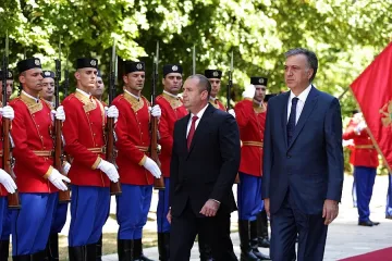 Президентът: България и Черна гора страдат от липса на транспортни и други връзки