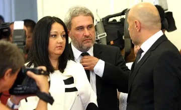 Боил Банов: Деница Златева е освободила Боршош от финансова отговорност