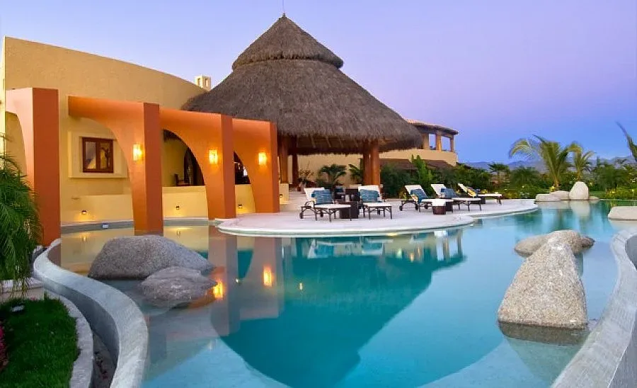 105 хил. долара на седмица за вила в Мексико