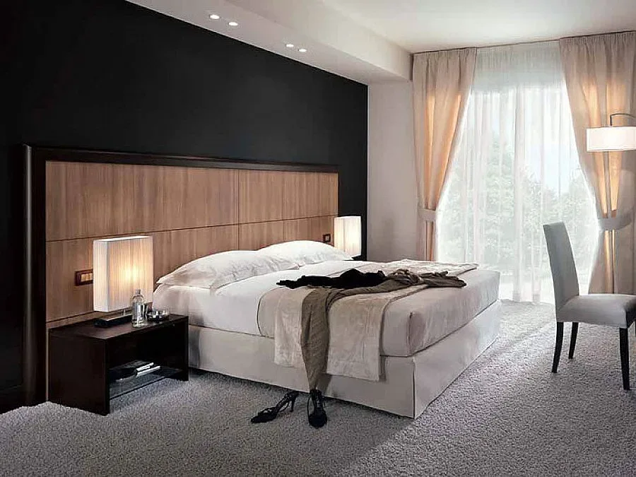 Даваме по-малко пари за хотели