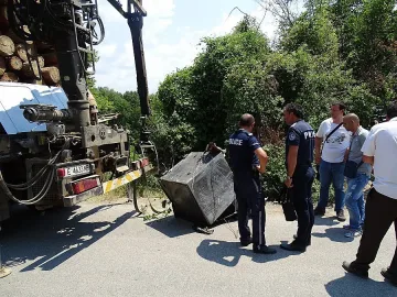 Извадиха от дере задигнат банкомат