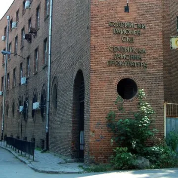 Обвиниха унивеститетски преподавател в сексуално посегателство