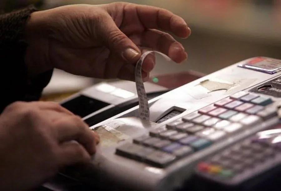 Данъчните с 35 000 проверки край морето