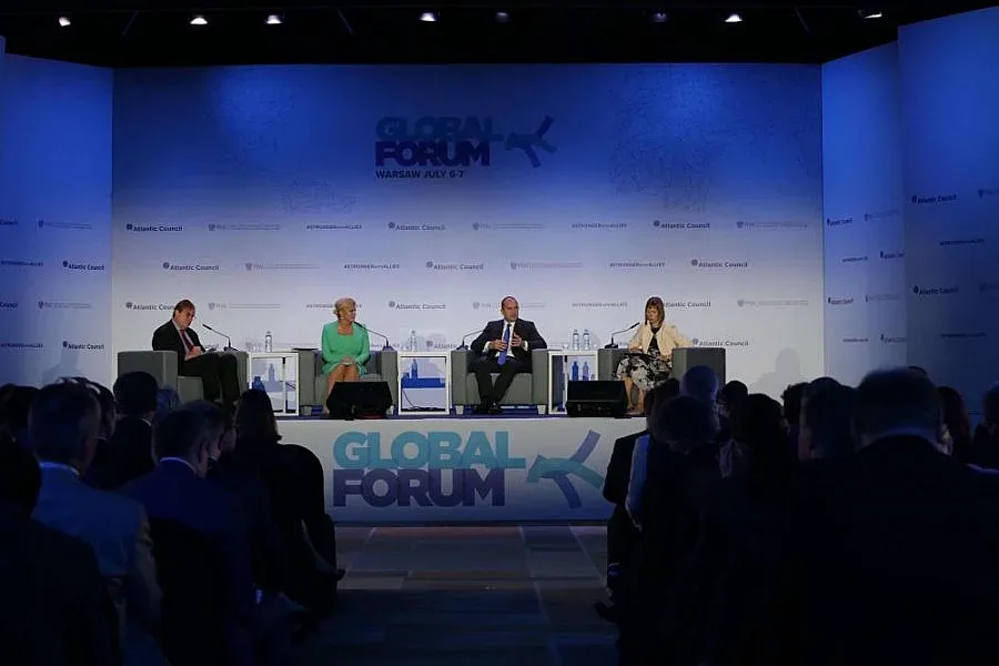 Радев иска край на противопоставянето между Русия и ЕС