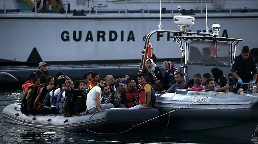 Добрата фея! Германия поема мигранти от потока в Италия