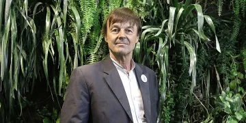 Франция забранява и колите на петрол