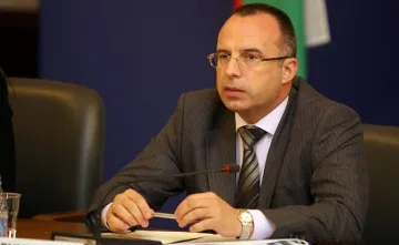 Порожанов намекна за нова проверка на храните "второ качество"