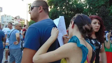 Асеновград вкарва подписката си в парламента