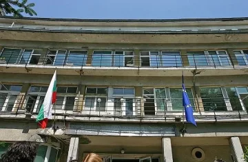 Лекари и майки протестират пред "Шейново"