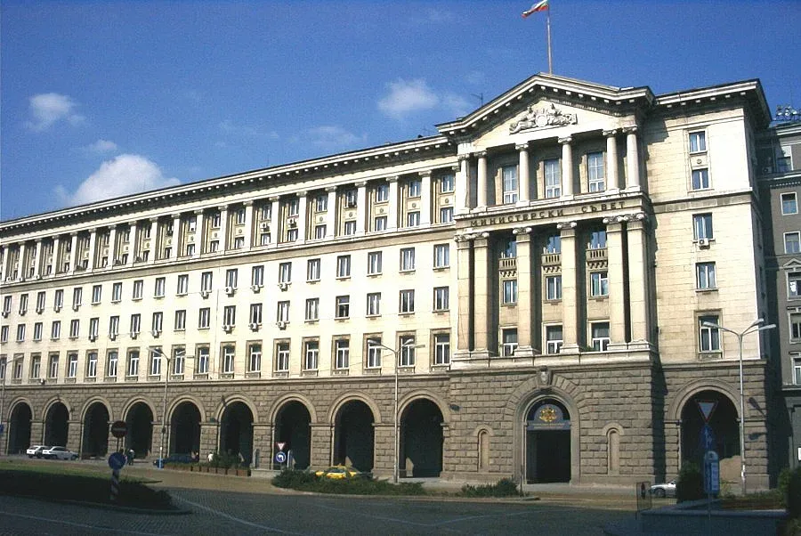 Увеличават парите за стипендии на надарени деца