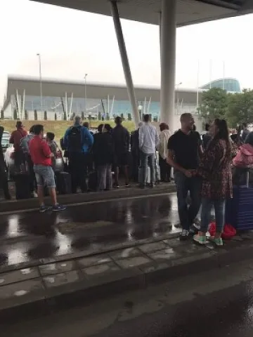 Отвориха летище "София"