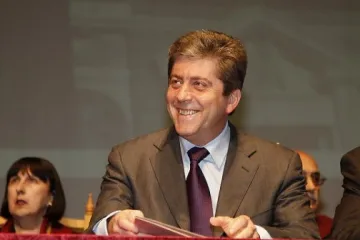 Експрезидентът Първанов привидя избори 3 в 1