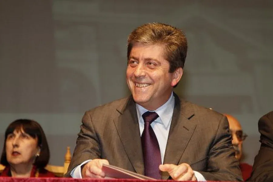 Експрезидентът Първанов привидя избори 3 в 1