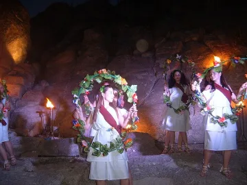 Огън и вино за Деня на Перперикон