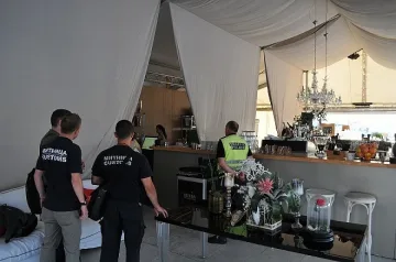 Хванаха 1063 ментета на Слънчака