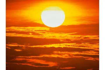 Червен код за жега в 17 области 