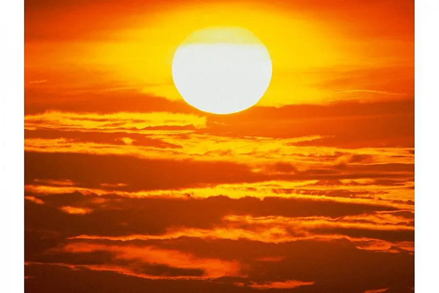 Червен код за жега в 17 области 