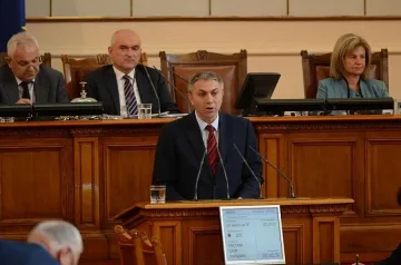 Карадайъ атакува Валери Симеонов заради Асеновград