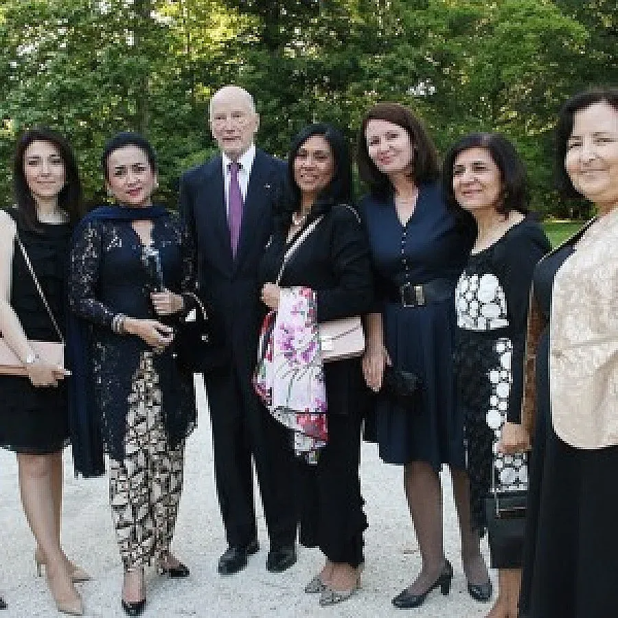 Сувенири от дипломати за Симеон