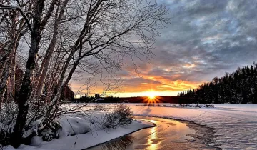 Снежен понеделник в части от България, но затоплянето продължава