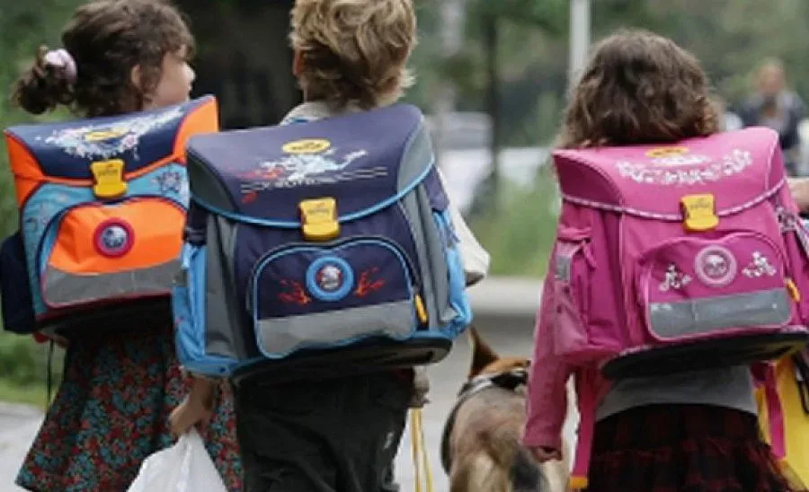 Протестираха приемът на първолаци в София 