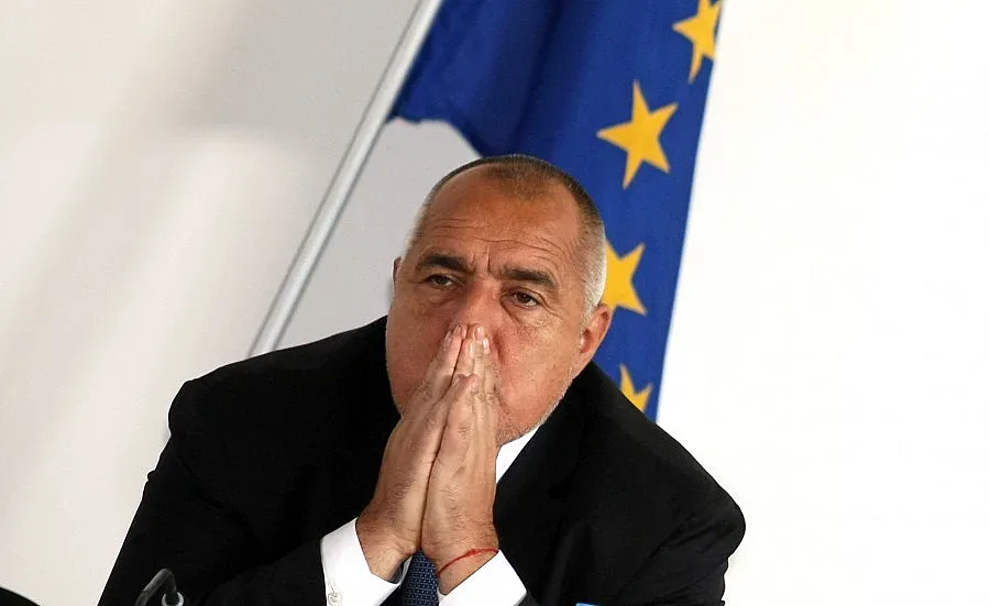 Бойко към МВР: Продайте си алуминия и си оправете тоалетните